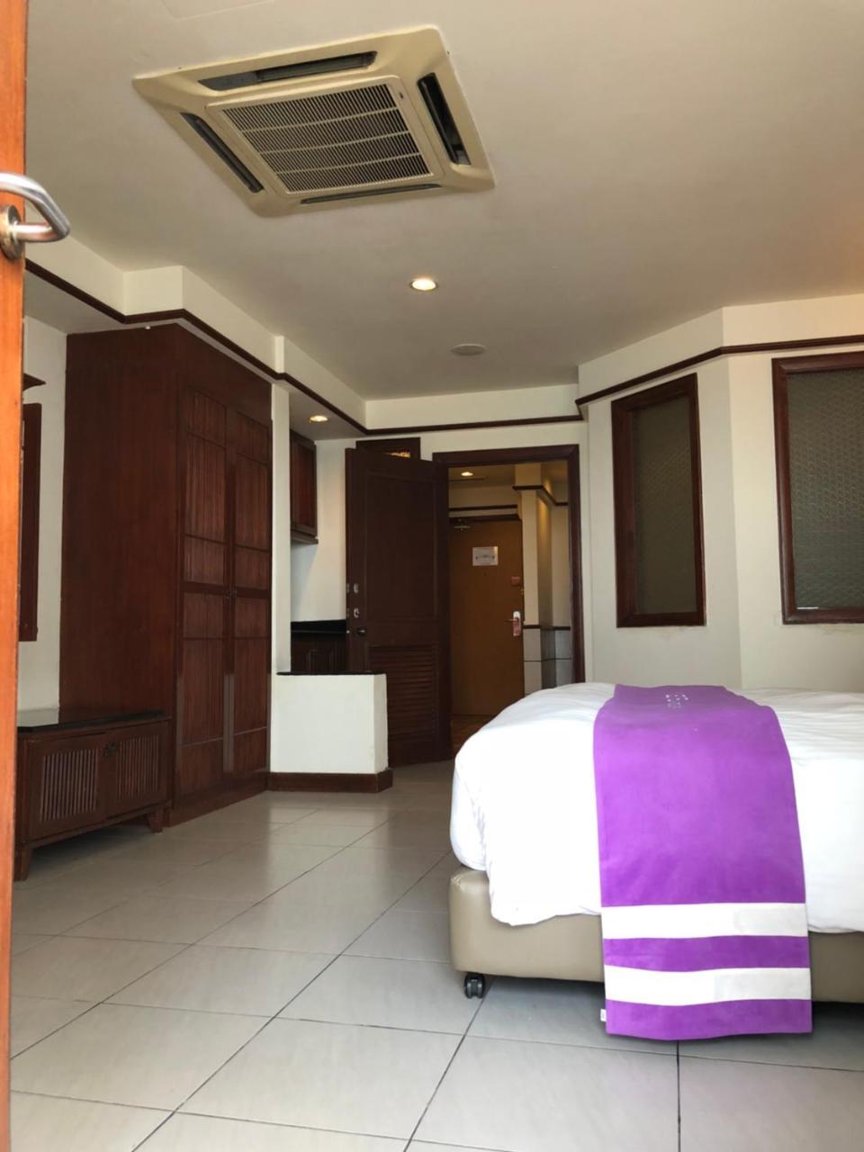 Private Water Chalet Петалинг Джая Екстериор снимка