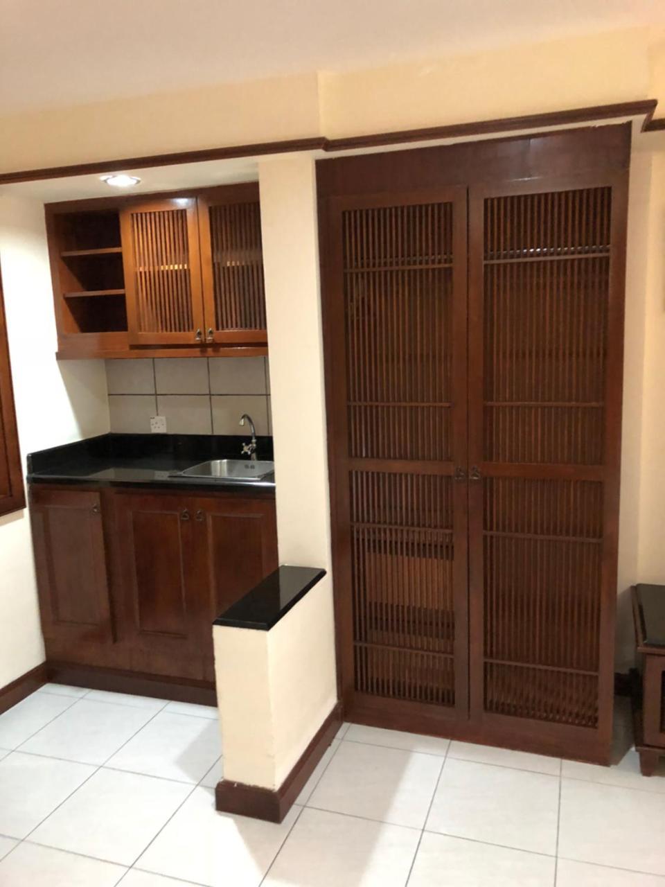 Private Water Chalet Петалинг Джая Екстериор снимка
